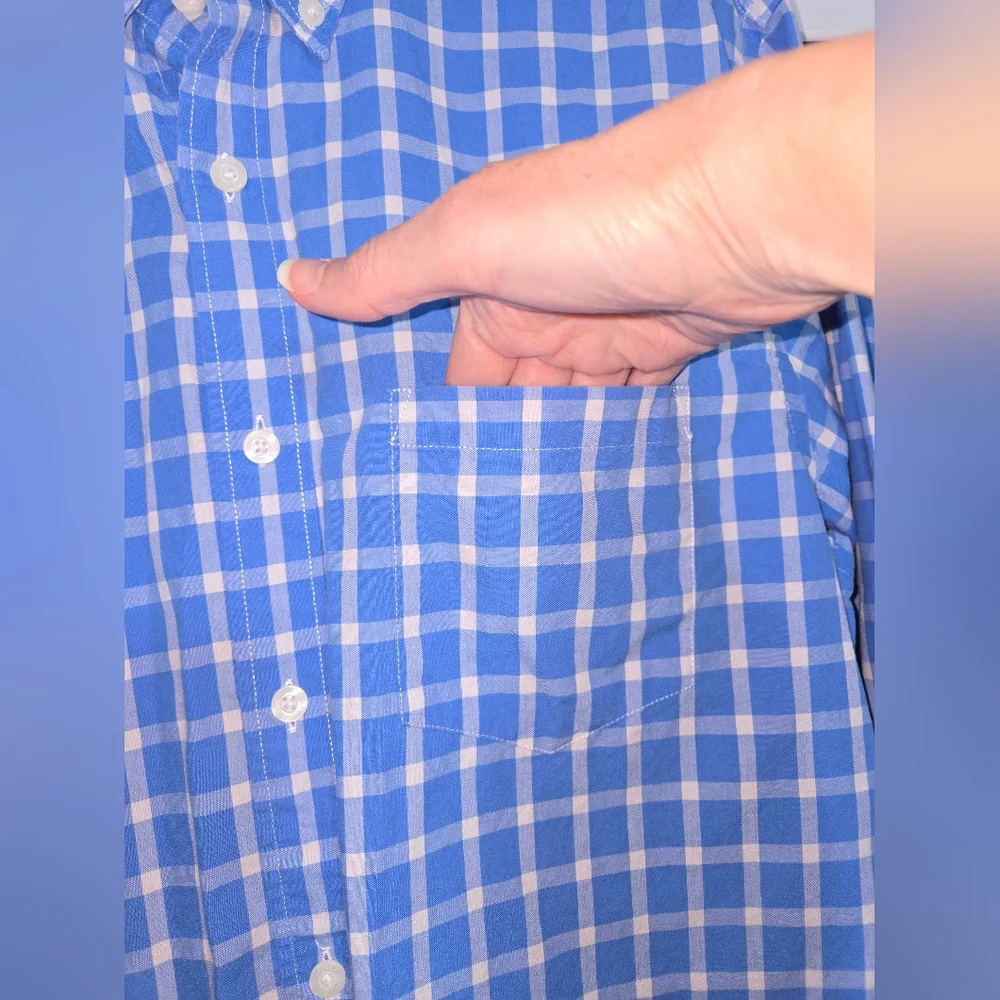 J.Crew Men's M Blue and White Casual Button Down Shirt